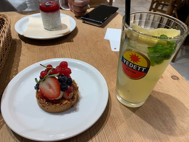 カフェ　ケーキ　休憩