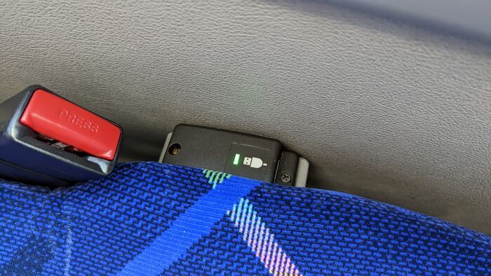 西鉄高速バス ひきの号 USBポート コンセント