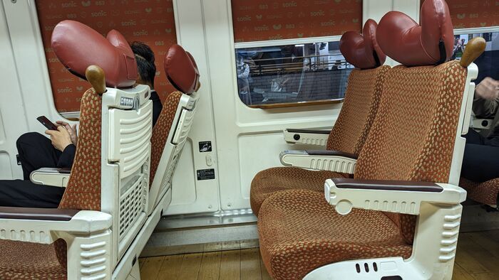 JR九州 883系 特急ソニック 指定席