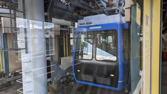 スカイレールみどり坂線　スカイレール　200形