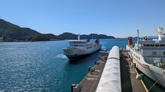 宇和島運輸フェリー　あかつき丸
