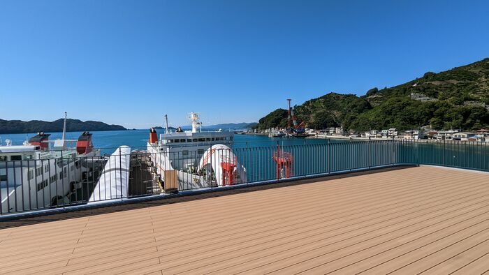 宇和島運輸フェリー　あかつき丸　八幡浜港フェリーターミナル