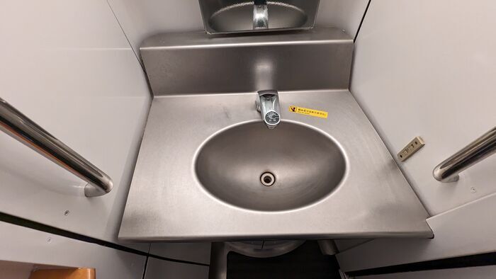 JR九州 885系 特急ソニック トイレ