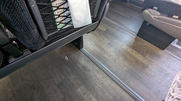 大分交通 とよのくに号 4列シート