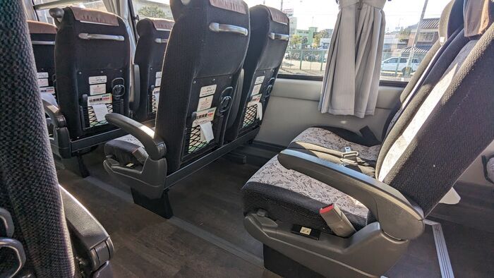 大分交通 とよのくに号 4列シート