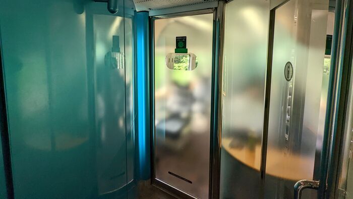 JR九州 883系 特急ソニック デッキ