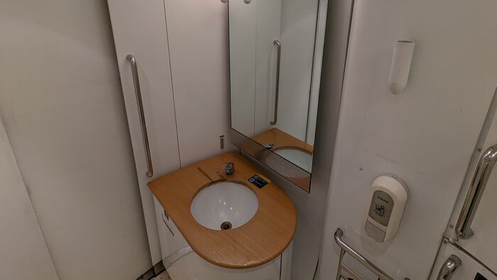 JR九州 883系 特急ソニック トイレ