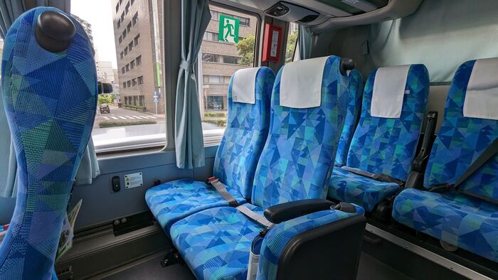 西鉄高速バス ふくふく号 座席