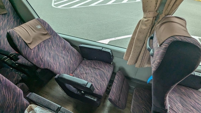 九州産交バス なんぷう号 3列独立シート