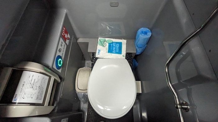 九州産交バス なんぷう号 3列独立シート トイレ