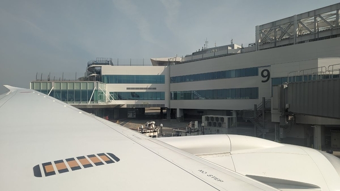 ANA ANA242便 普通席 搭乗記 福岡空港⇒羽田空港