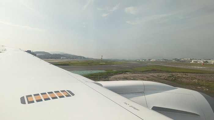 ANA ANA242便 普通席 搭乗記 福岡空港⇒羽田空港