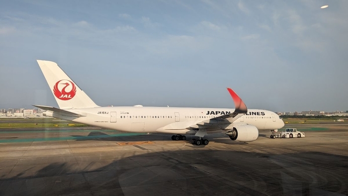 JAL A350-900 福岡空港