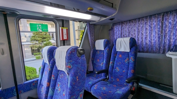 大分バス とよのくに号 4列シート