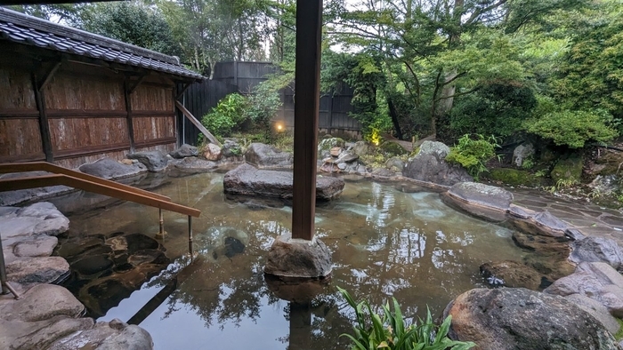 白川温泉 華匠庵 大浴場 露天風呂