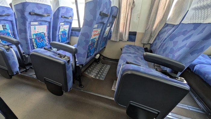 西鉄バス 天神~直方線 B高 4列シート