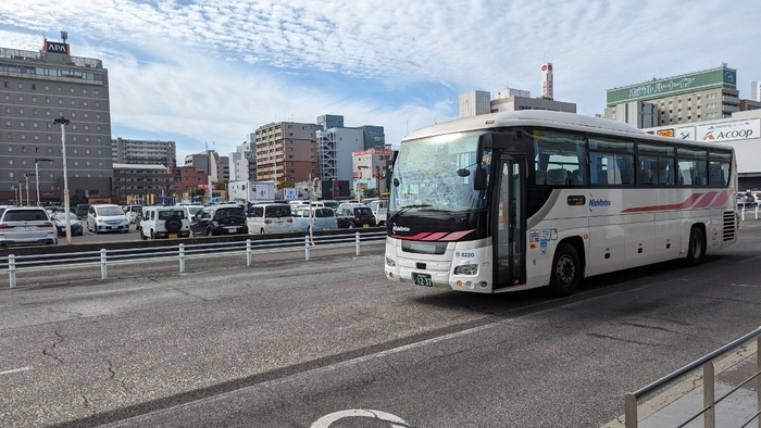 西鉄バス　わかくす号　セレガ