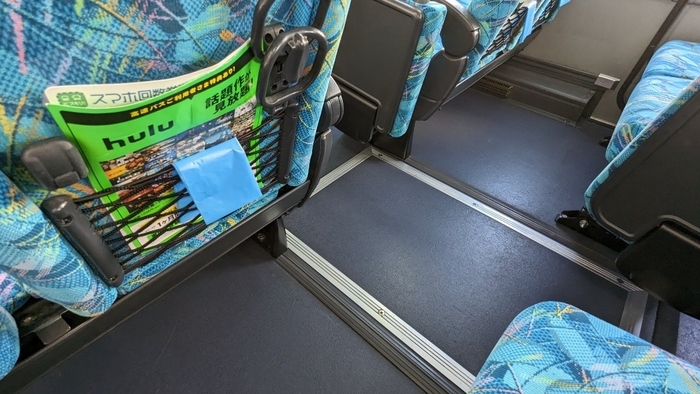 西鉄バス 福岡空港~佐賀線 セレガ 4列シート