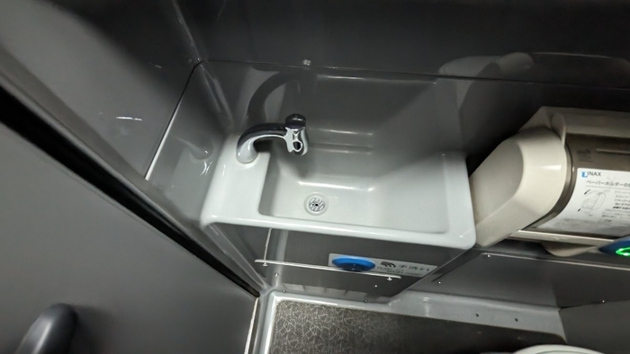 下電バス　ペガサス号　セレガ　トイレ