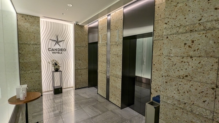 カンデオホテルズ広島八丁堀　エレベーターホール