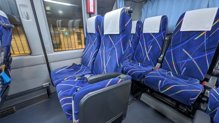 西鉄 特急バス Airport Express セレガ 4列シート