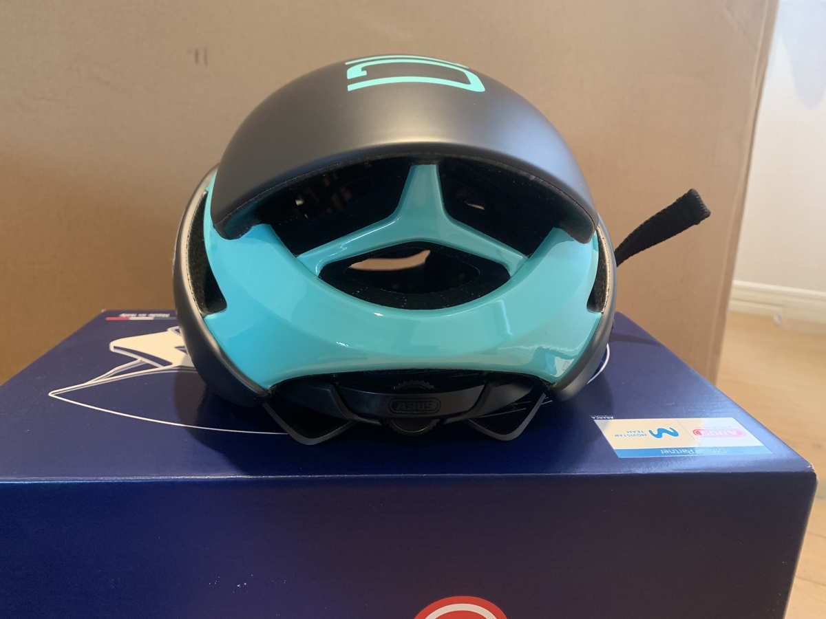 Abusのエアロヘルメット Gamechangerを海外通販で手に入れた 読むロードバイク Withgrail ウィズグレイル