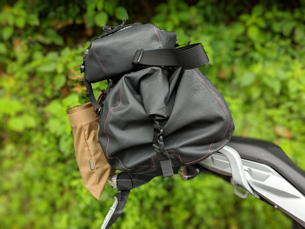 G310GSに、enduristan Tornado Pack sackの使用感 - The smell of sky
