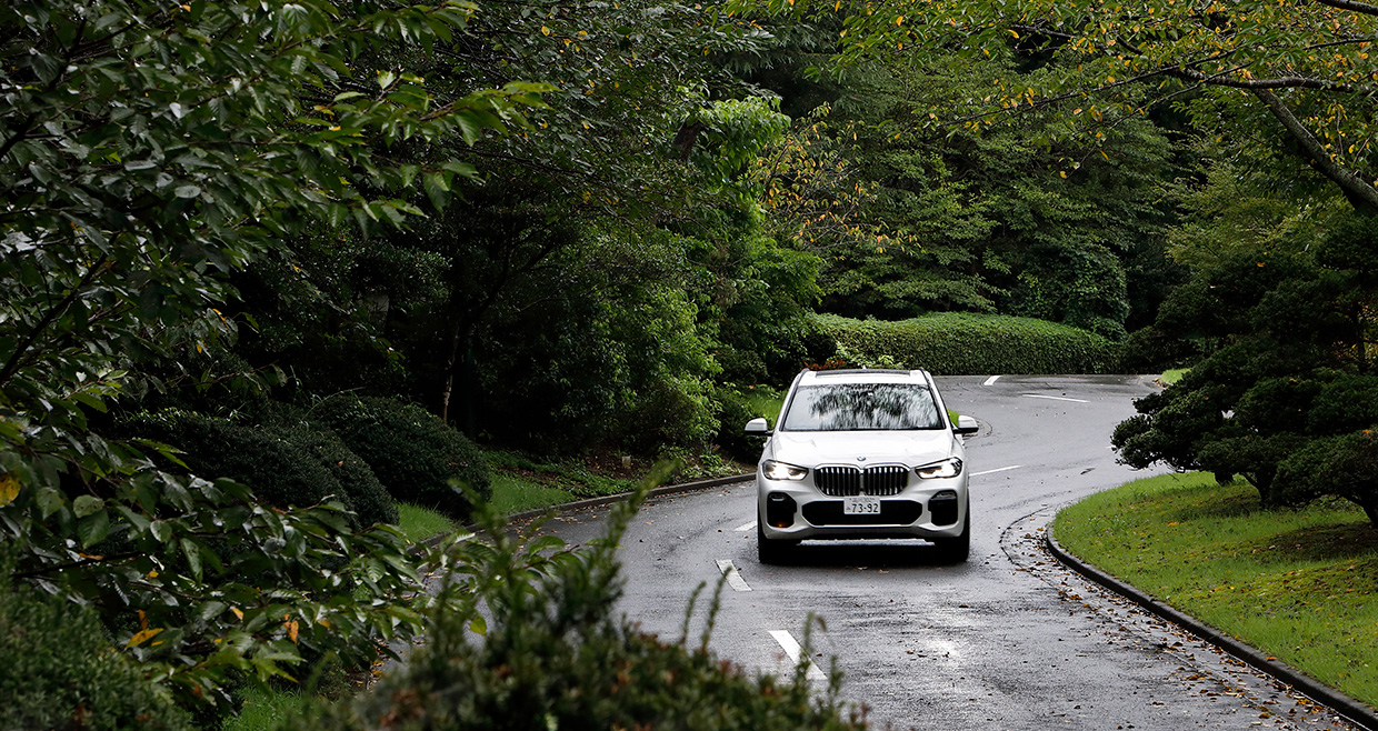 Bmw X5 Xdrive 35d Mスポーツ 圧巻のディーゼルエンジンに心打たれる Bruder