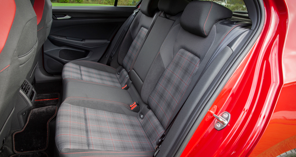 実用的でスポーティ 車の魅力を一台に凝縮 新型「ゴルフGTI」 - BRUDER