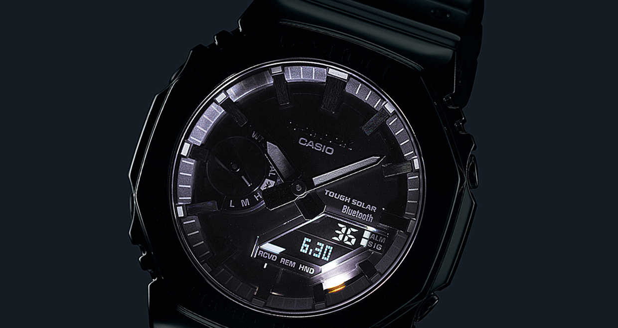フルメタルで大人の風格 G-SHOCK「GM-B2100D」 - BRUDER