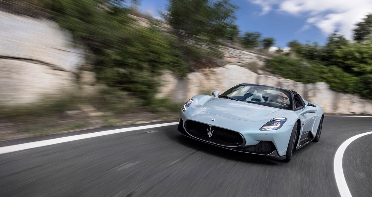 本物のイタリアンカーをさりげなく走らせる喜び マセラティ「MC20