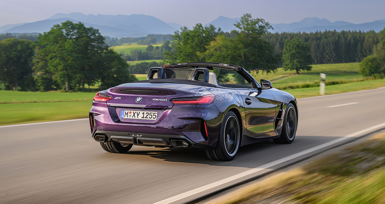 開いた瞬間、世界が変わる BMW 「Z4」 - BRUDER