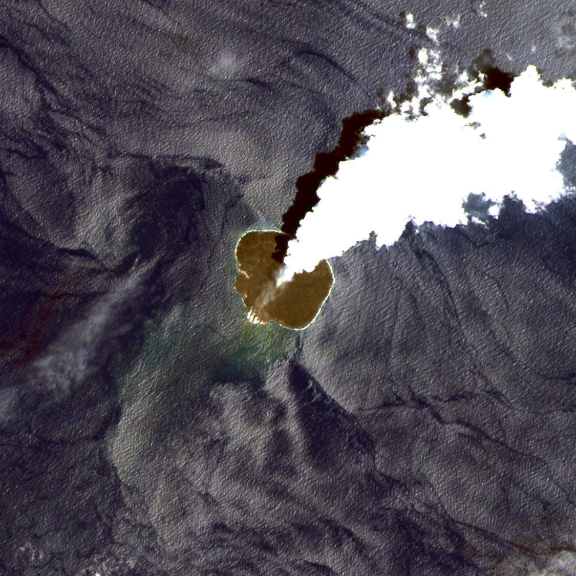 H290509 ランドサット8の捉えた西之島 閣下が不用意に打たれたblog