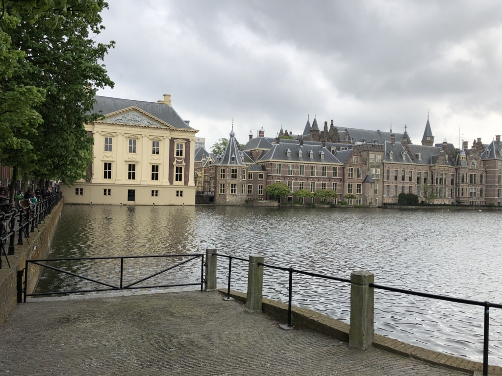 オランダ旅行 マウリッツハイス美術館で 真珠の耳飾りの少女 を オランダ旅行 マウリッツハイス美術館で 真珠の耳飾りの少女 を
