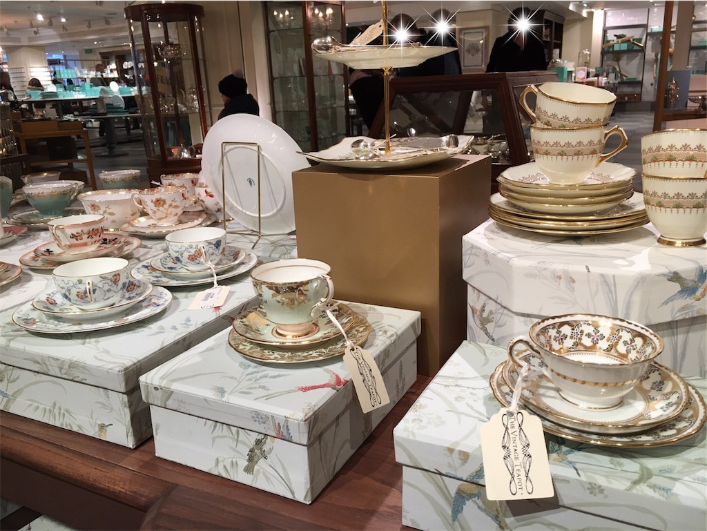 イギリス】フォートナム&メイソン① すべてにうっとりな老舗高級百貨店を堪能する - travel memo