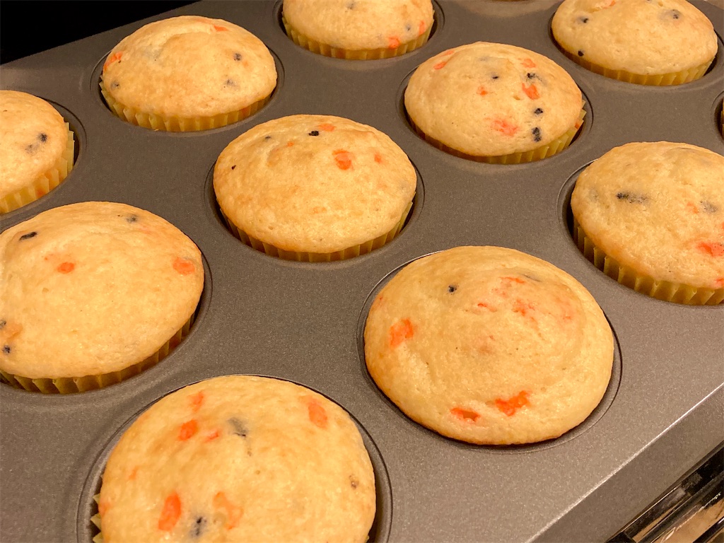 アメリカでハロウィン仕様のカップケーキキットを買ってみた ななとなな夫の関西あちこちライフ