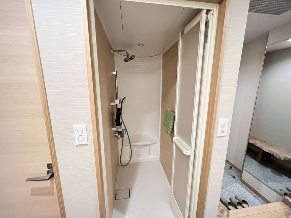 お部屋のシャワールーム