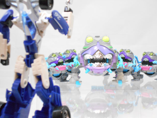 トランスフォーマー タイタンズリターン　シャークティコン　グノー トランスフォーマー タイタンズリターン シャークティコン