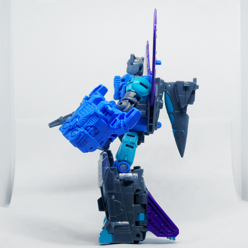 トランスフォーマー　ブラックウイング　フィギュア Amazon.co.jp: トランスフォーマー パワーオブザプライム PP-18