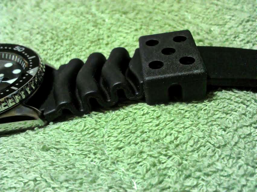 seiko ブラックボーイのウレタンベルト