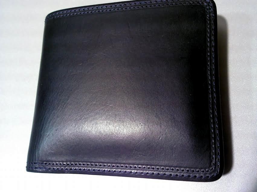 corbo. slateの二つ折り財布