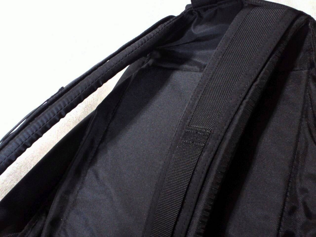グレゴリーのデイパック ショルダーハーネス