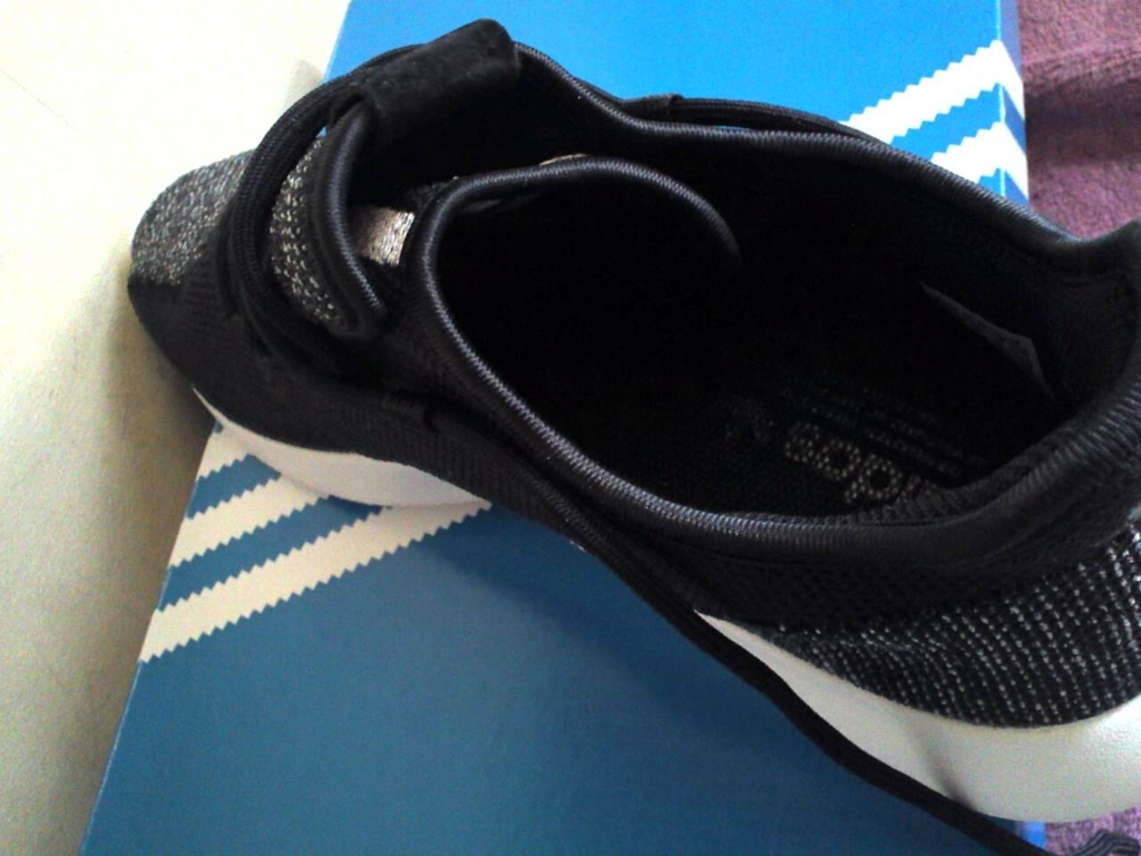 adidas tubular shadow knit