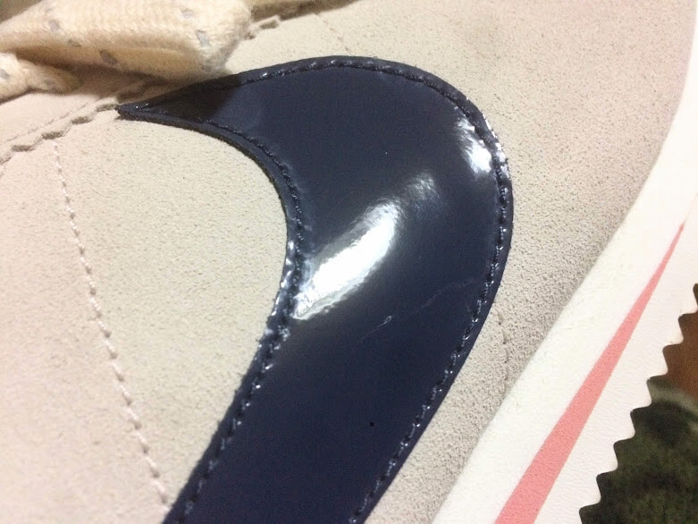 ナイキidのパテントレザースウッシュ
