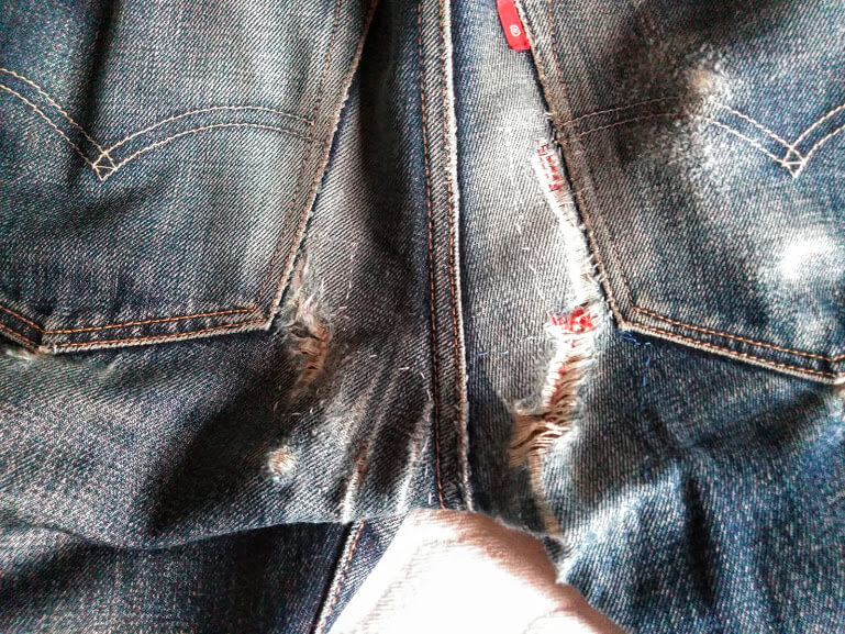 自転車によるジーンズへのダメージ