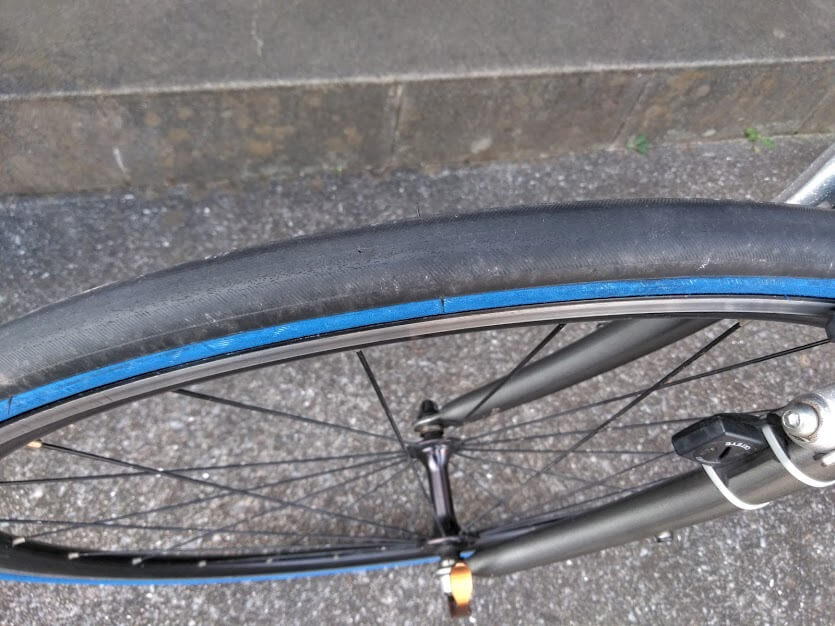 すり減ったミシュランのリチオン2