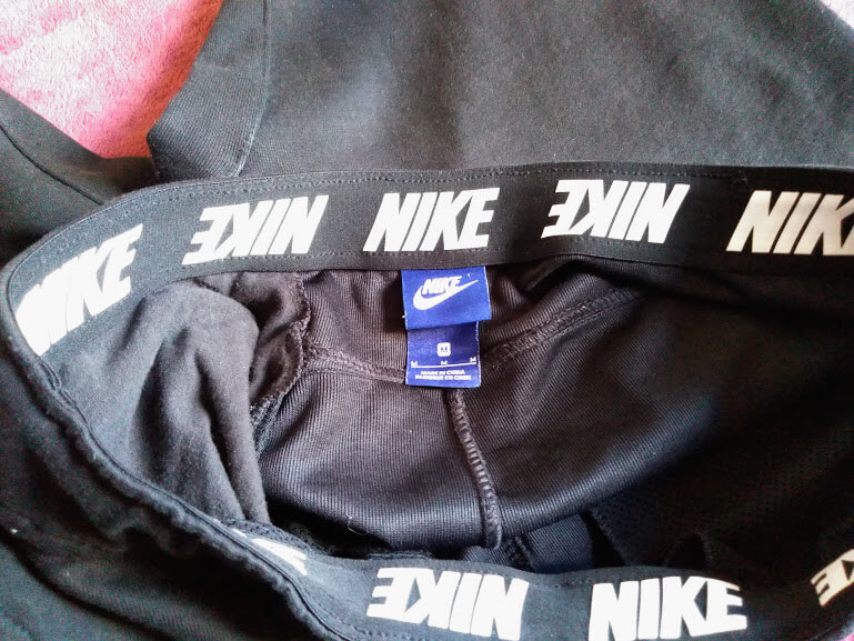 nikeのジャージパンツ