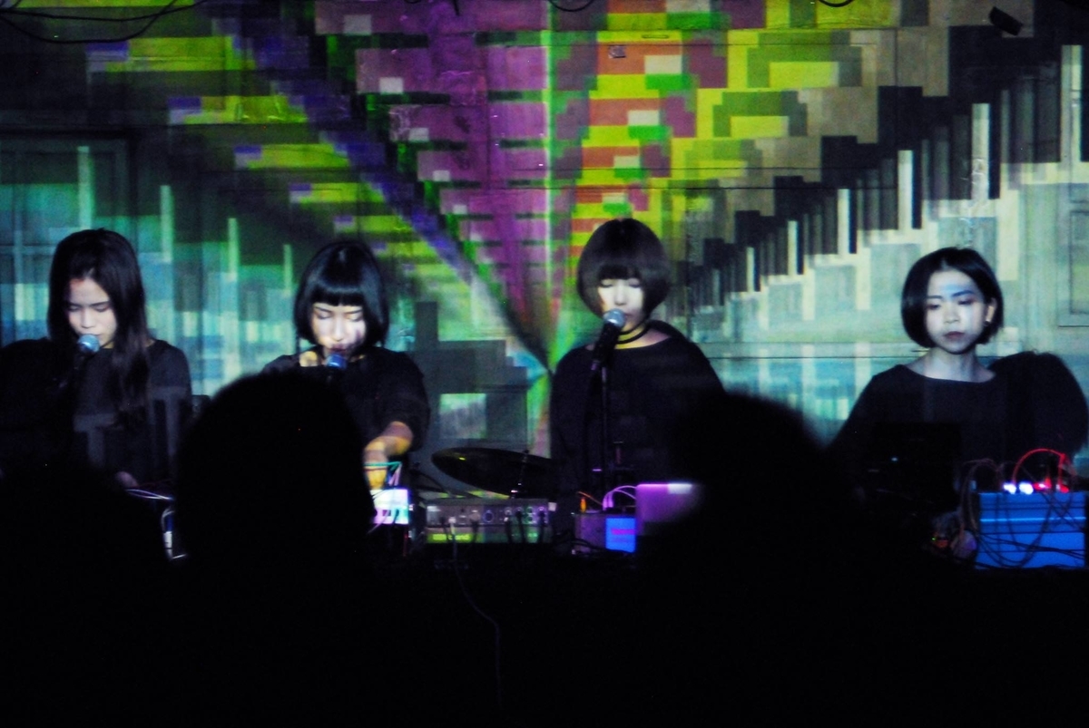 シンセ組04 ライブフォト2