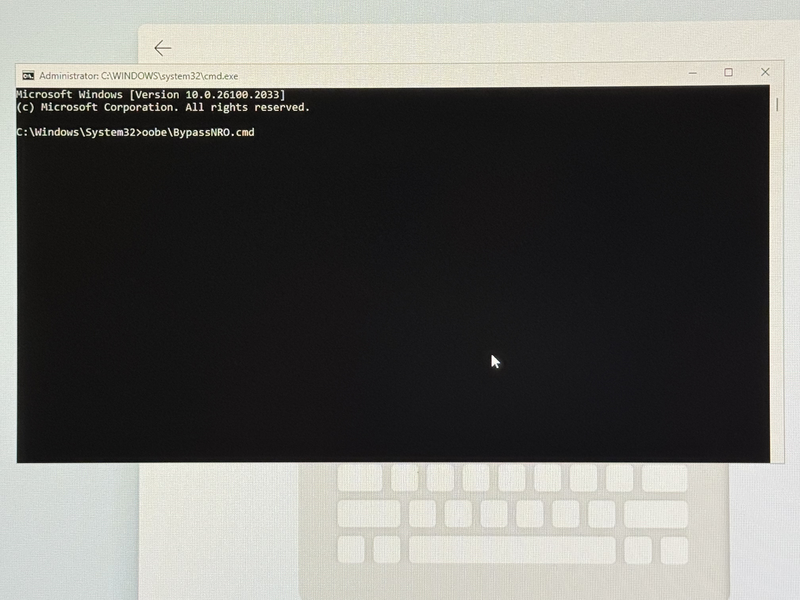 oobe\BypassNRO.cmdを呼び出す