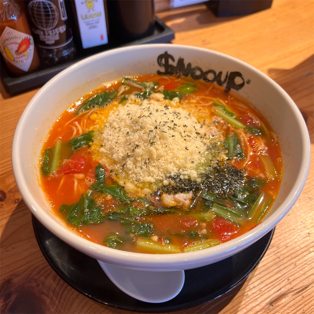 トマトパスタのようなラーメン専門店！？九州で大流行中のめちゃ旨い
